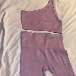 SETactive ROSY legging and bra set💞